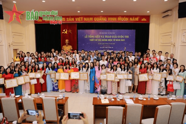 Trao giải cuộc thi thiết kế bài giảng điện tử năm 2021