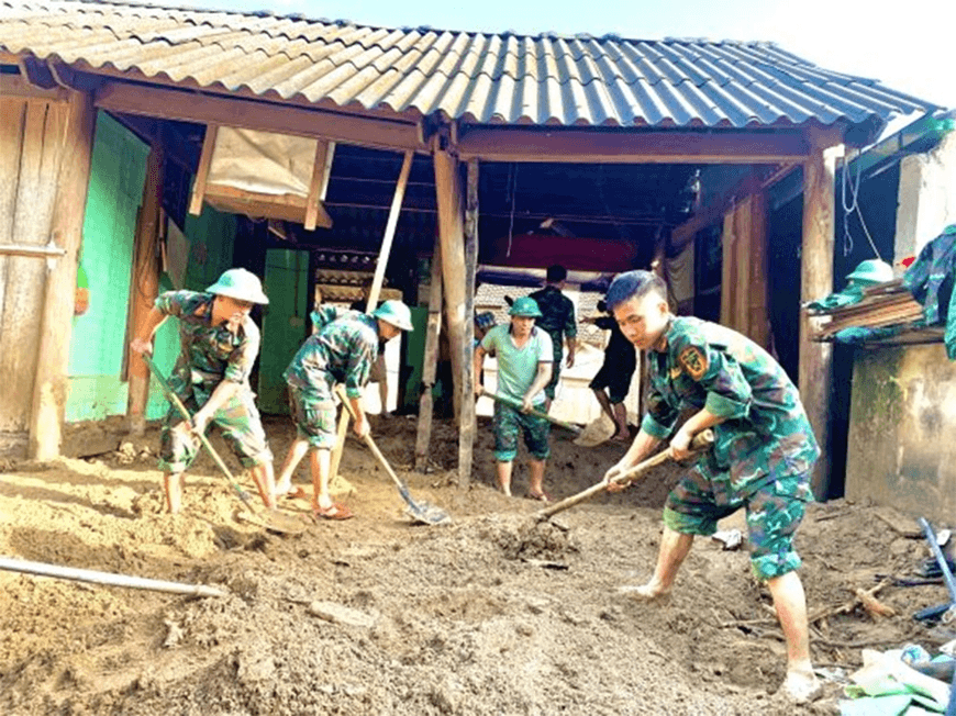 15-10-1945: Ngày truyền thống Lực lượng vũ trang Quân khu 4