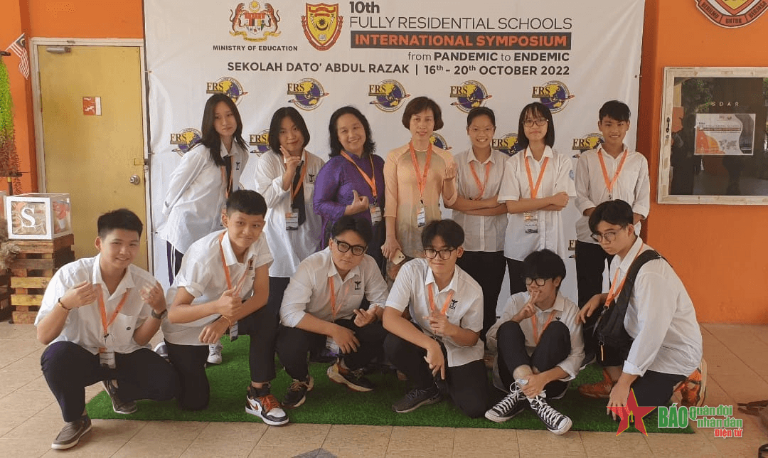 Học sinh Việt Nam giành giải đặc biệt và huy chương vàng Cuộc thi tìm kiếm thủ lĩnh trẻ