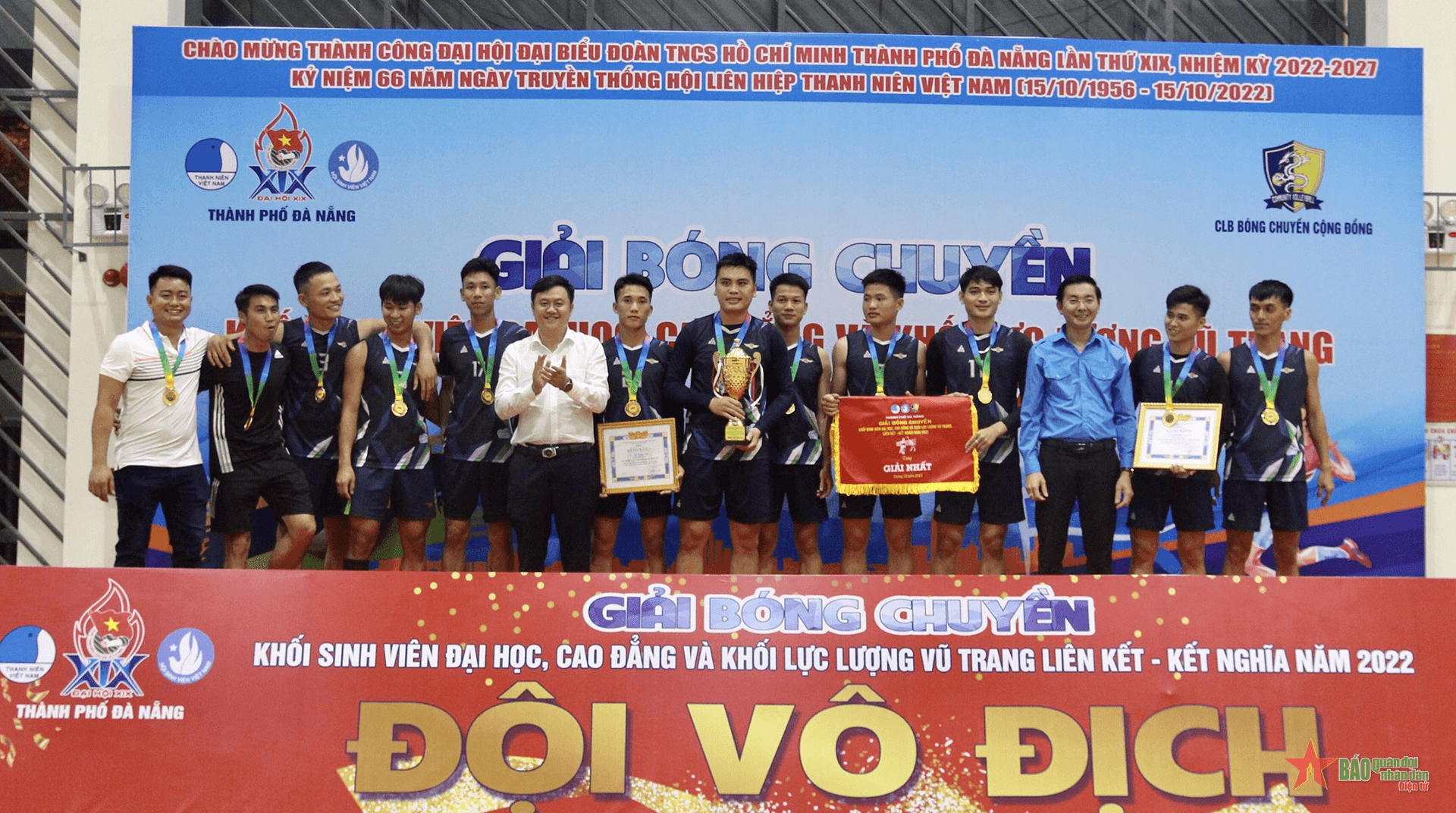 Sư đoàn Không quân 372 đoạt chức vô địch nội dung bóng chuyền nam khối lực lượng vũ trang