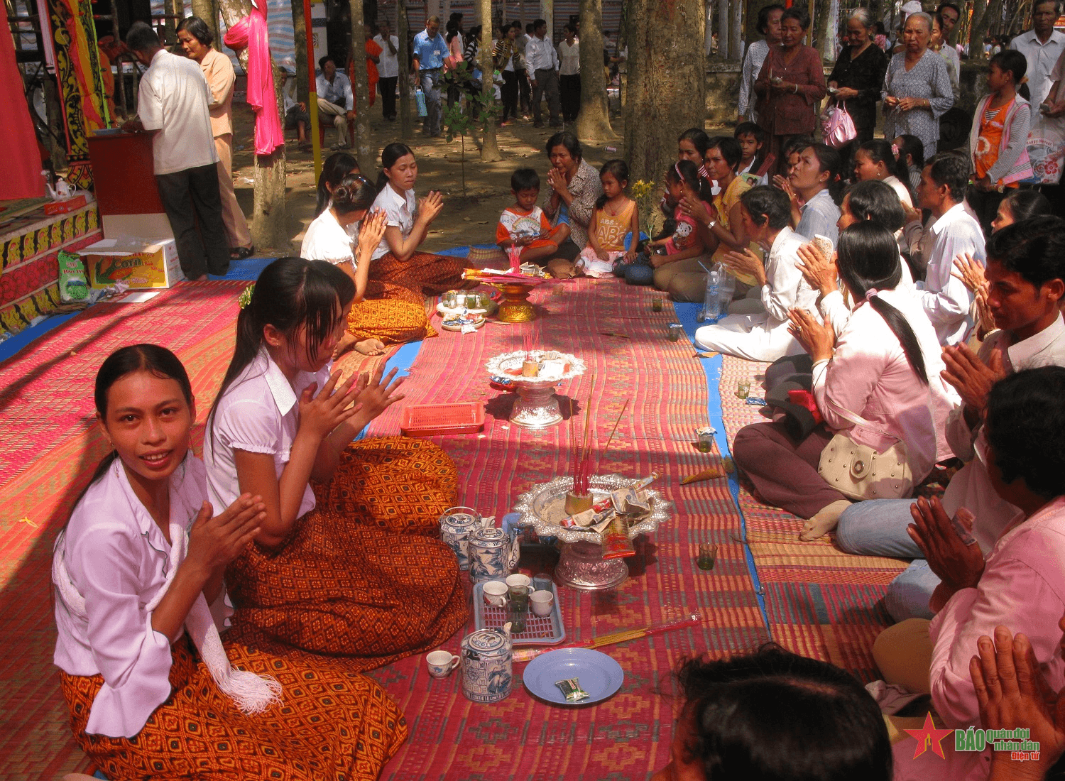 Lễ báo hiếu Sen Dolta