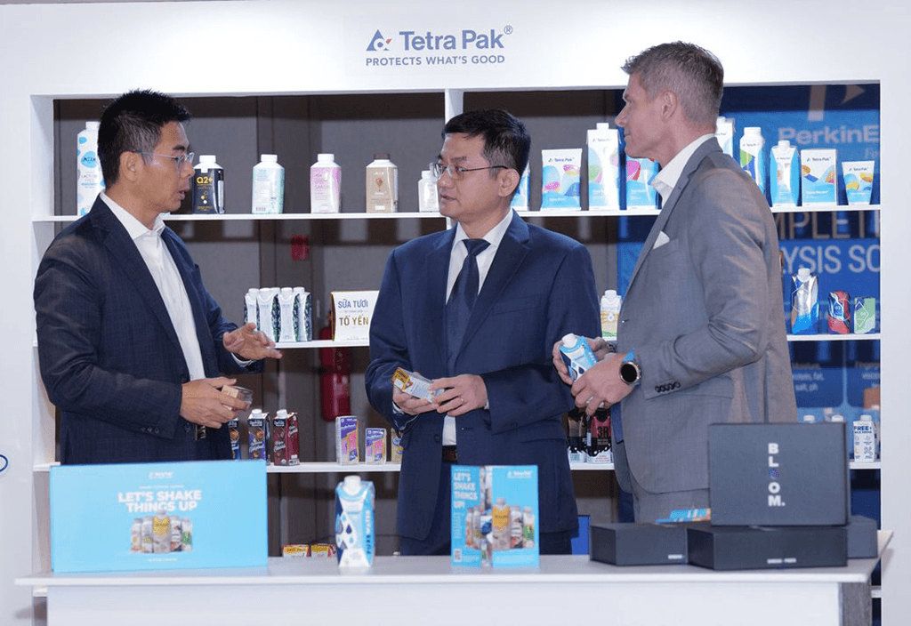 Vinamilk chia sẻ kinh nghiệm trong hành trình 33 năm khai phá thị trường sữa bột tại hội nghị sữa châu Á