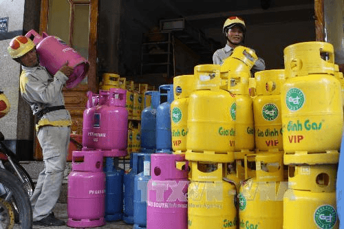 Từ ngày mai (1-11), giá gas trong nước sẽ tăng sau 6 tháng giảm liên tiếp