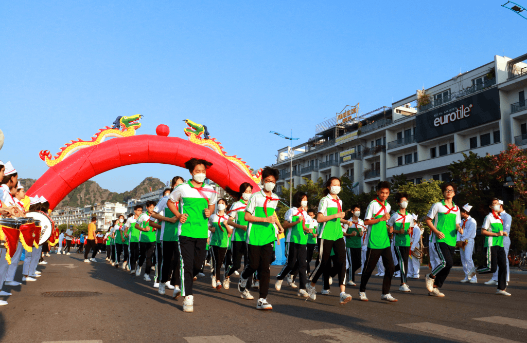 Giải chạy chào mừng Ngày truyền thống công nhân vùng mỏ