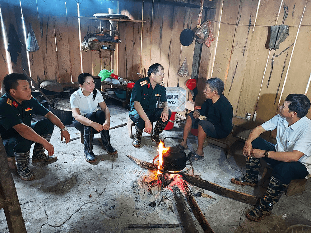Giúp đồng bào người Mông ổn định cuộc sống
