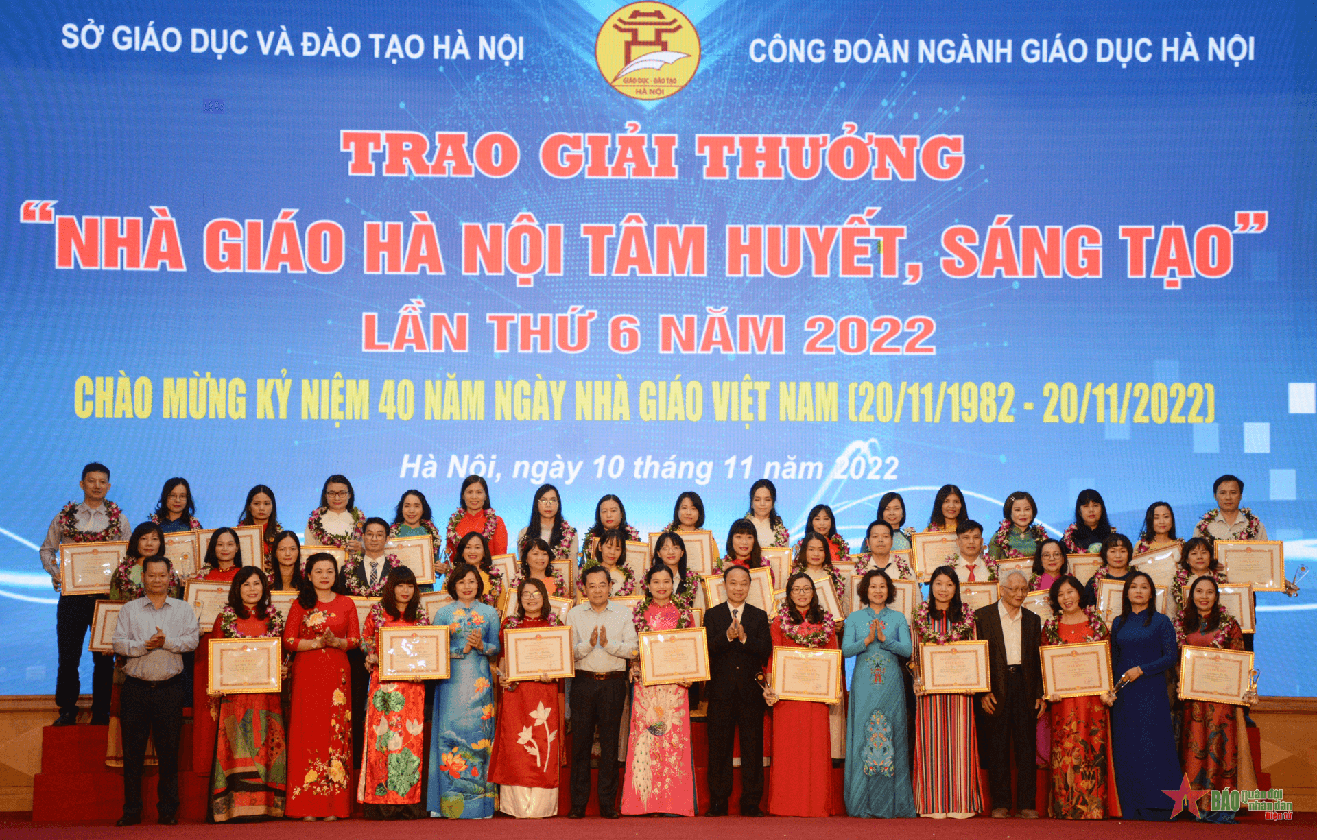 Gặp mặt 150 nhà giáo Hà Nội tiêu biểu