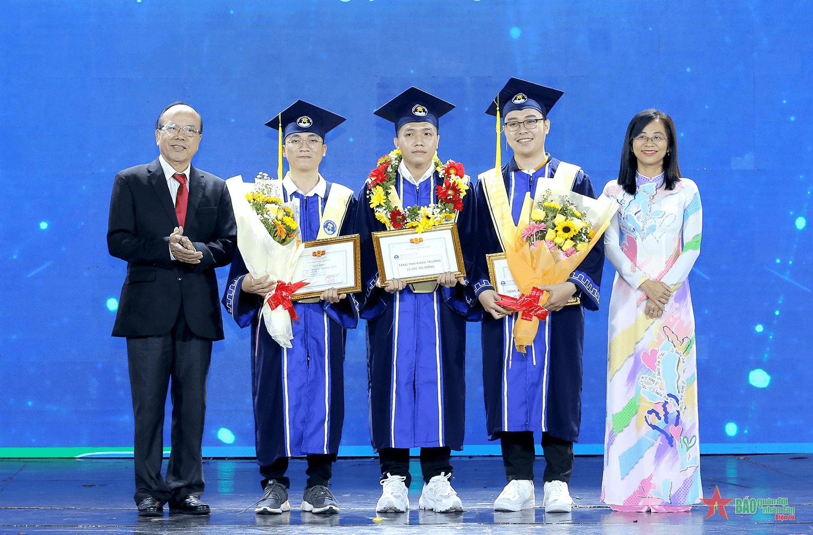 Hơn 95% sinh viên tốt nghiệp Trường Đại học Văn Hiến đã có việc làm