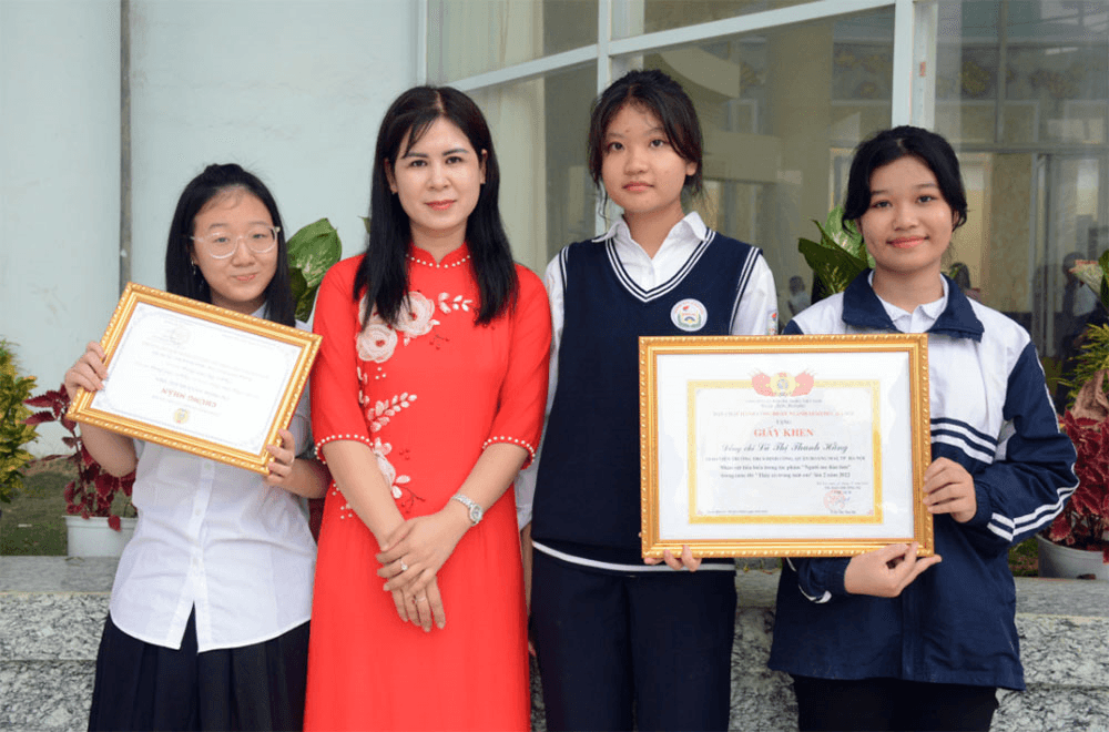 Truyền cảm hứng cho học sinh và đồng nghiệp