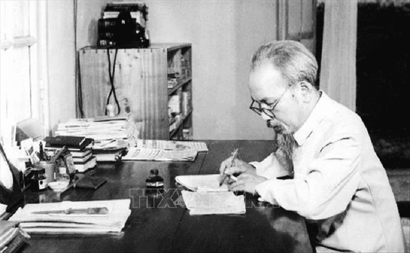 Ngày 26-11-1946: Chủ tịch Hồ Chí Minh về ở và làm việc tại làng Hậu Ái