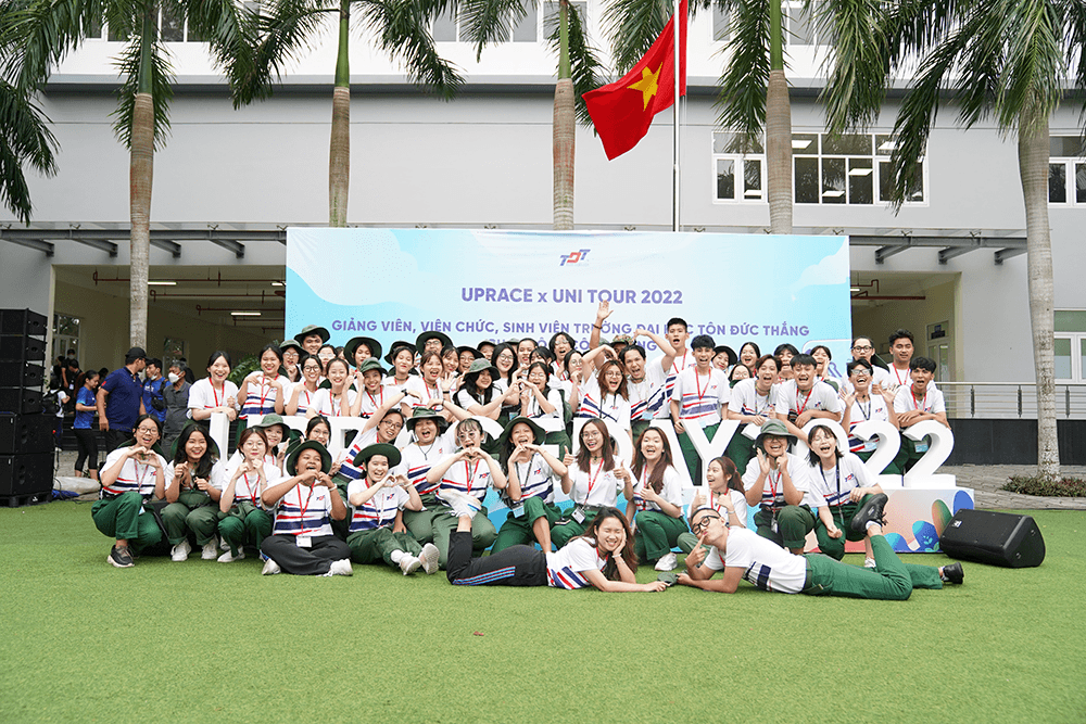 Giải chạy bộ trực tuyến UpRace 2022 quyên góp được hơn 5,4 tỷ đồng tặng các tổ chức xã hội