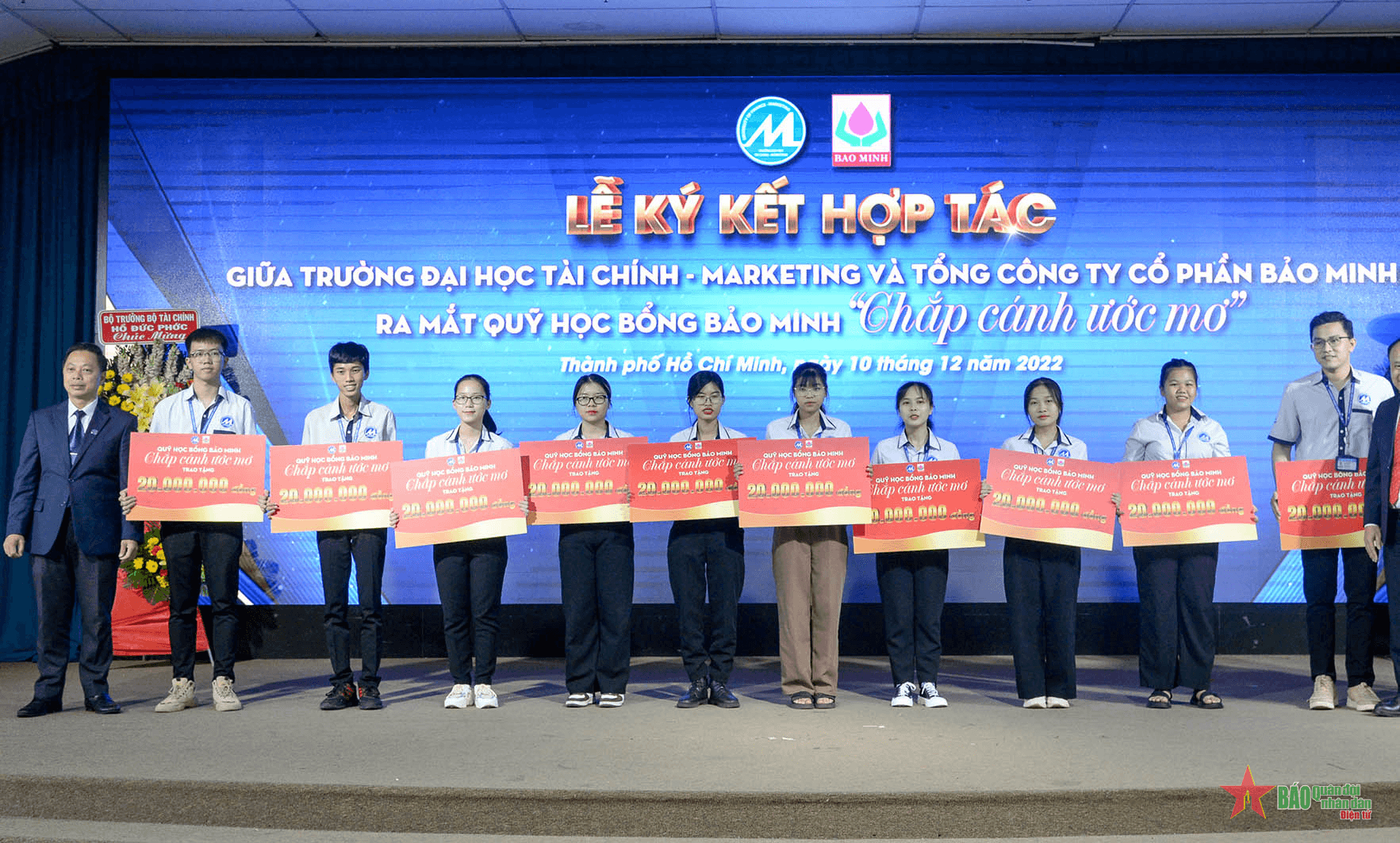 Thành lập Quỹ học bổng Bảo Minh “Chắp cánh ước mơ” chăm lo sinh viên