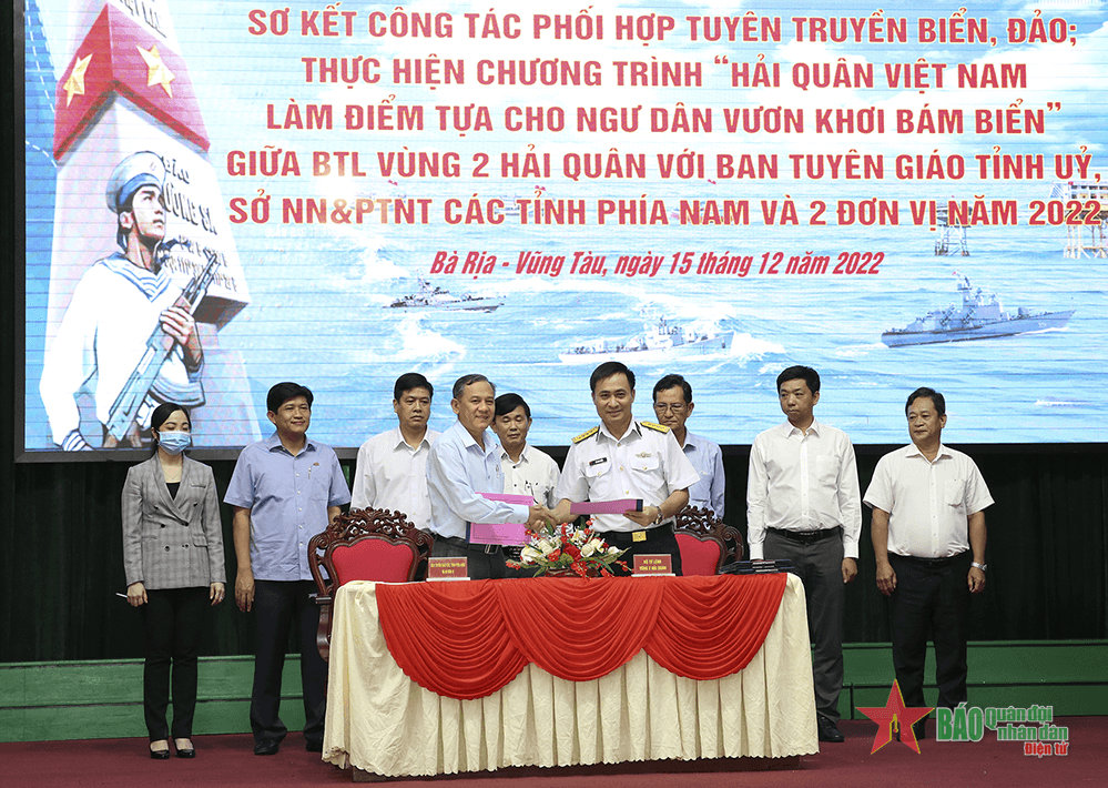 Vùng 2 Hải quân sơ kết công tác phối hợp tuyên truyền biển, đảo năm 2022