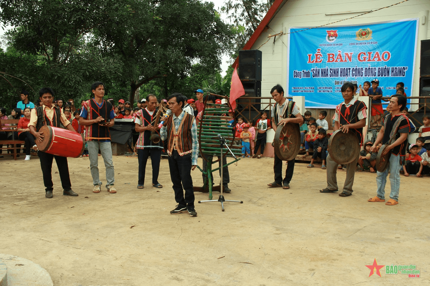 Lễ mừng lúa mới của người Xơ Đăng