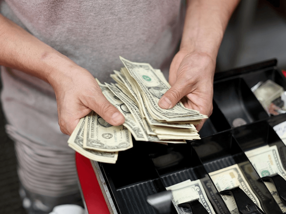 Tỷ giá USD hôm nay (17-1): Đồng USD phục hồi nhẹ phiên đầu tuần