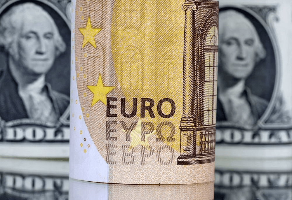 Tỷ giá USD hôm nay 25-1: Đồng USD chật vật dưới mốc 102