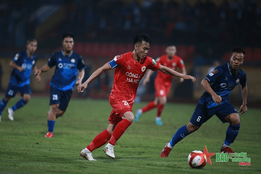 Câu lạc bộ Công an Hà Nội - câu lạc bộ Bình Định: 5-0  - Chiến thắng ngày trở lại