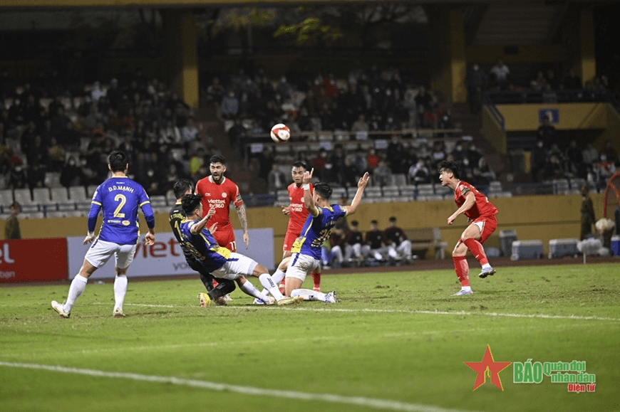 Vòng 1 V-League năm 2023: CLB Viettel chia điểm với CLB Hà Nội