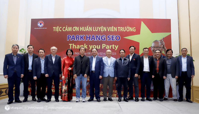 VFF tổ chức tiệc cảm ơn HLV Park Hang-seo