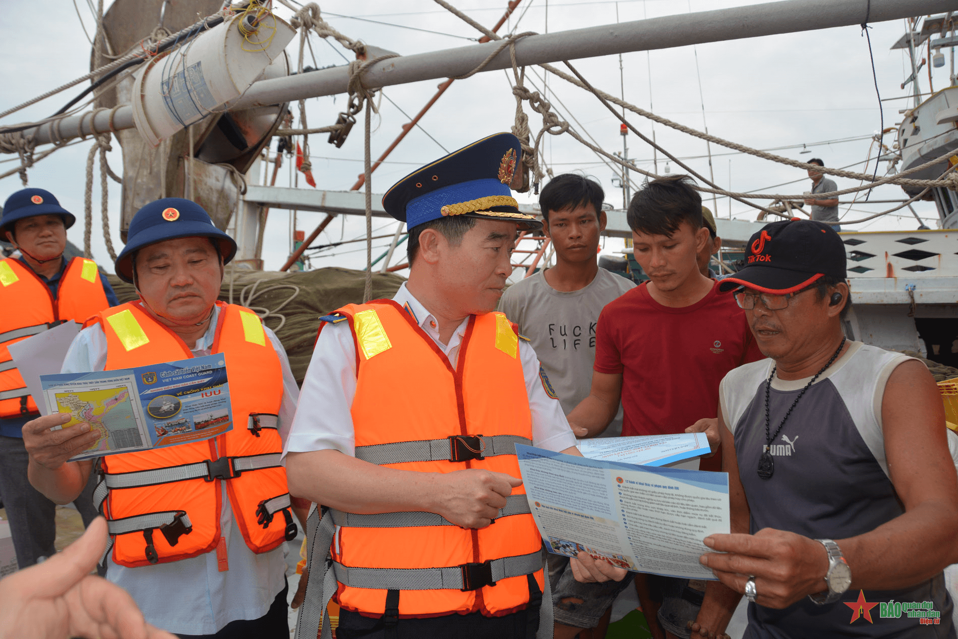 Đoàn công tác của Bộ tư lệnh Cảnh sát biển thăm và làm việc tại đảo Thổ Chu (TP Phú Quốc, tỉnh Kiên Giang)