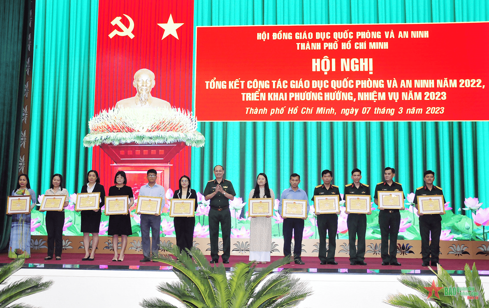 TP Hồ Chí Minh phấn đấu bồi dưỡng kiến thức quốc phòng, an ninh cho 100% đối tượng