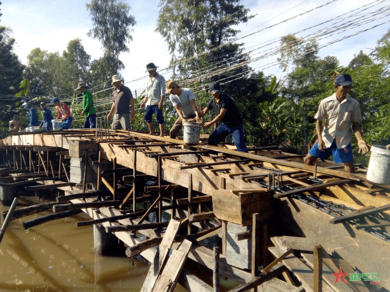 Tấm lòng của Đại đức Thích Định Hương