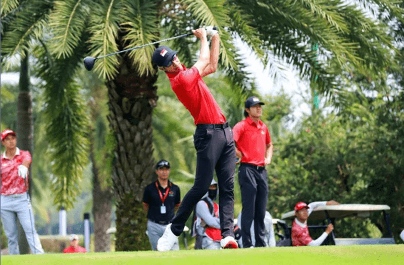Vừa đánh golf, vừa du lịch
