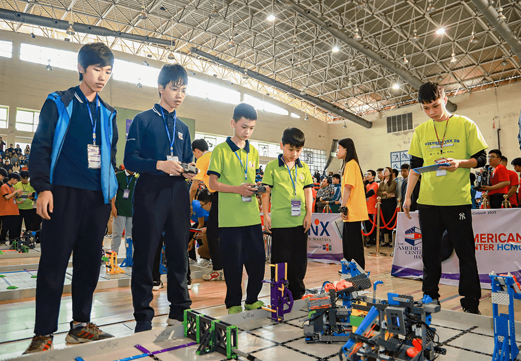 Học sinh Việt Nam thi đấu Robotics đẳng cấp thế giới