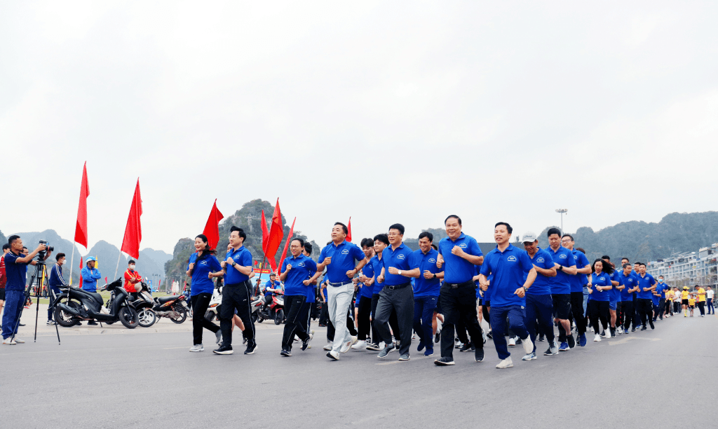 Quảng Ninh phát động toàn dân rèn luyện thân thể theo gương Bác Hồ