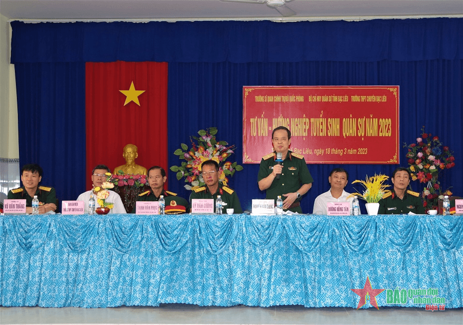 Tuyển sinh vào Trường Sĩ quan Chính trị cần điều kiện, tiêu chuẩn gì?