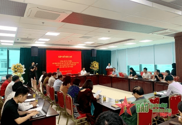 Liên hiệp các Hội Khoa học và Kỹ thuật Việt Nam tổ chức kỷ niệm 60 năm Bác Hồ gặp mặt đội ngũ trí thức