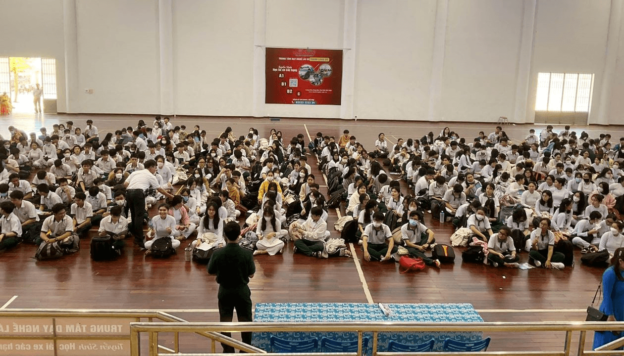 Tuyên truyền, tư vấn, tuyển sinh quân sự tại tỉnh Bình Thuận