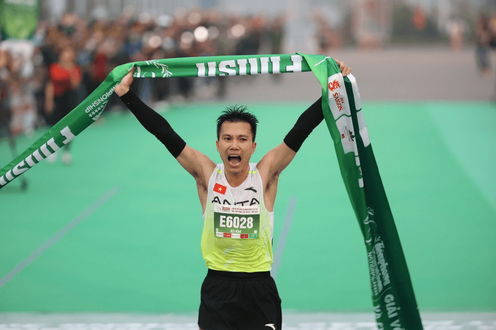 Kết quả Tiền Phong Marathon 2023: Điền kinh Quân đội khẳng định sức mạnh