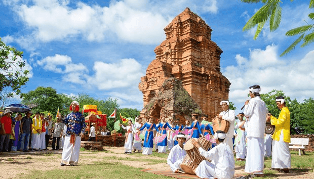 Giúp đồng bào dân tộc thiểu số an cư lạc nghiệp