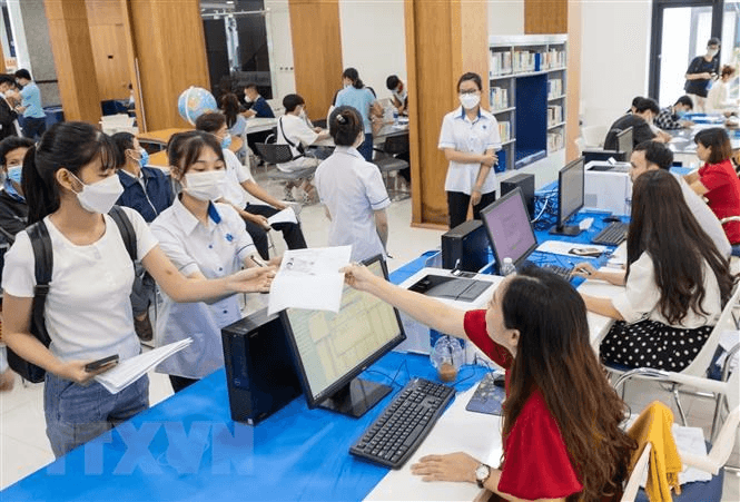 Tuyển sinh đại học 2023: Thí sinh đạt điểm càng cao thì mức điểm ưu tiên càng thấp