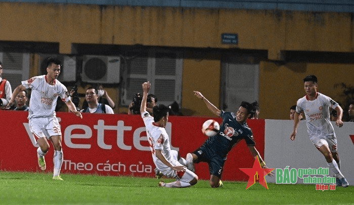 Hoàng Anh Gia Lai đánh bại đội chủ nhà Viettel với tỷ số 4-1