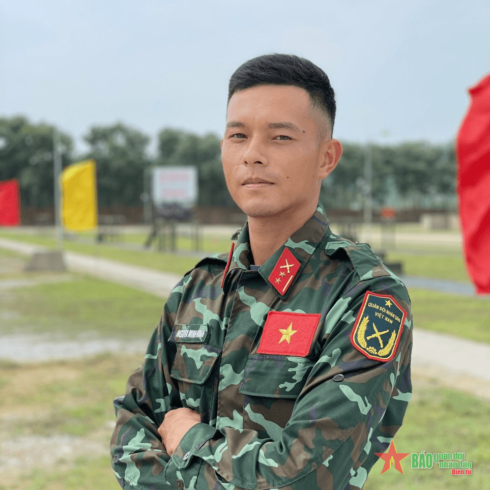 Khác biệt ở Trung đội trưởng Nguyễn Minh Hoàn