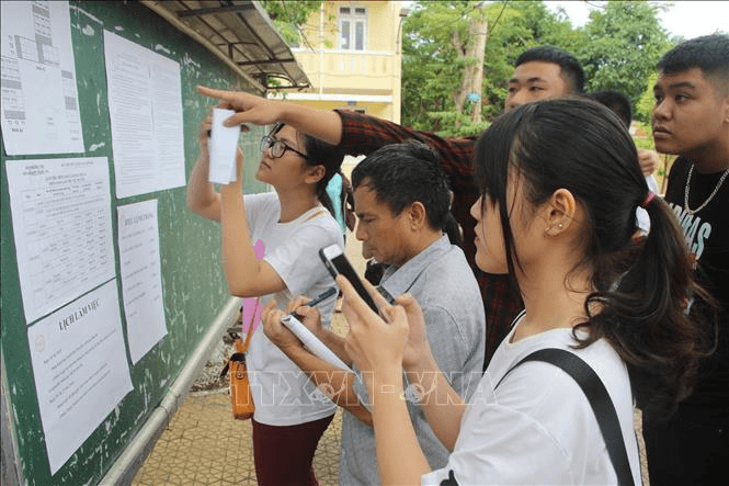 Nhiều trường đại học công bố điểm sàn thi đánh giá năng lực