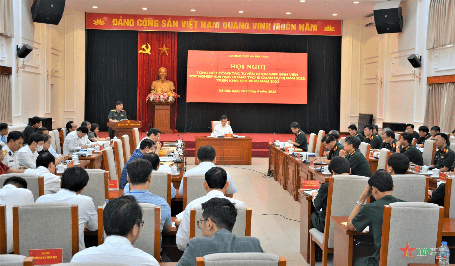 Bộ Giáo dục và Đào tạo: Tổng kết công tác tuyển chọn nam sinh viên đi đào tạo sĩ quan dự bị