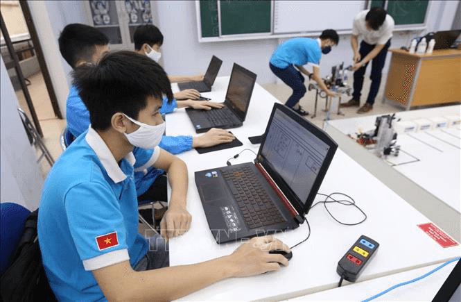 Những ngành học nào được miễn học phí, giảm học phí cho sinh viên?