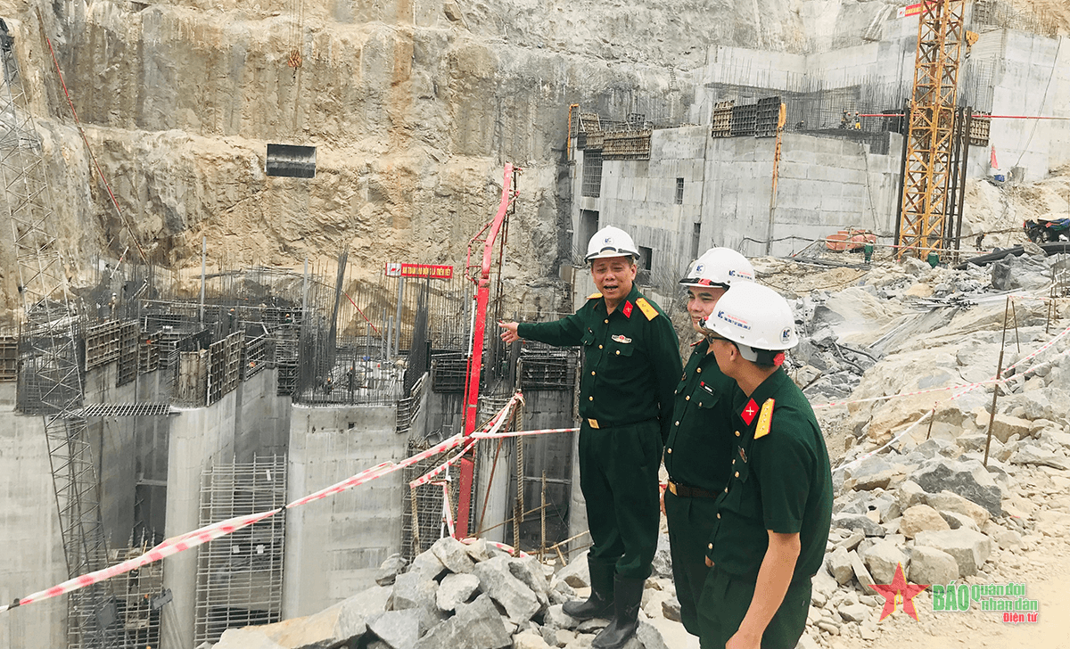 Sôi động công trường Thủy điện Ialy mở rộng