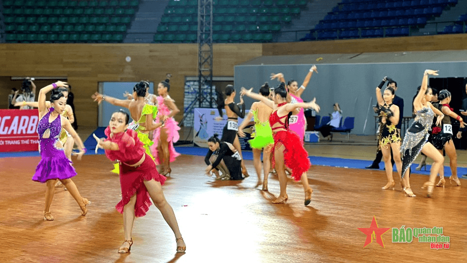 Hà Nội và Quảng Ninh nhất toàn đoàn Giải Vô địch trẻ và Cúp Khiêu vũ thể thao quốc gia