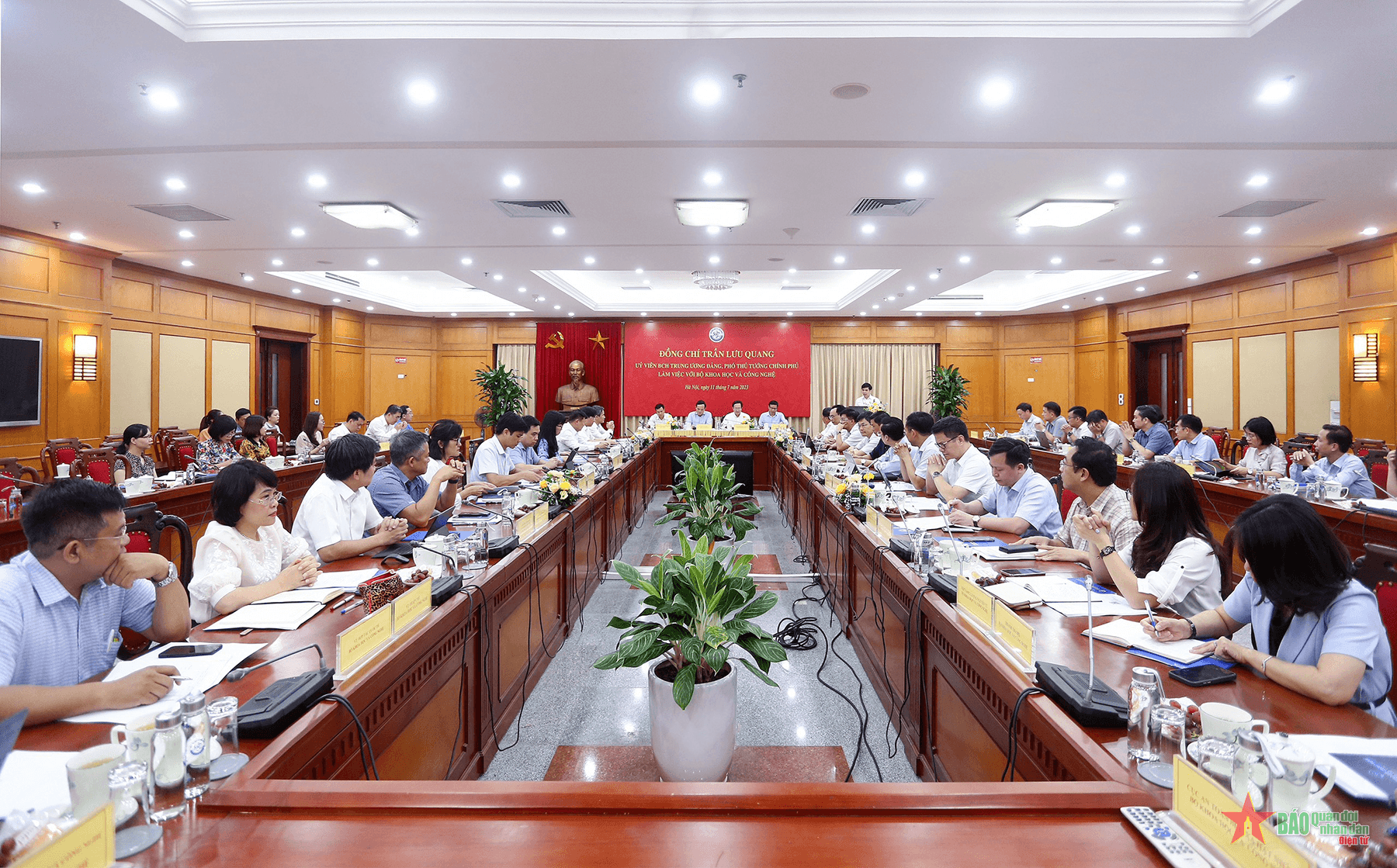 Cần có cơ chế đặc thù cho phát triển khoa học và công nghệ