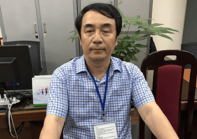 Vụ mua bán sách giả: Cựu Phó cục trưởng Cục Quản lý thị trường Trần Hùng cùng 35 đồng phạm ra hầu tòa