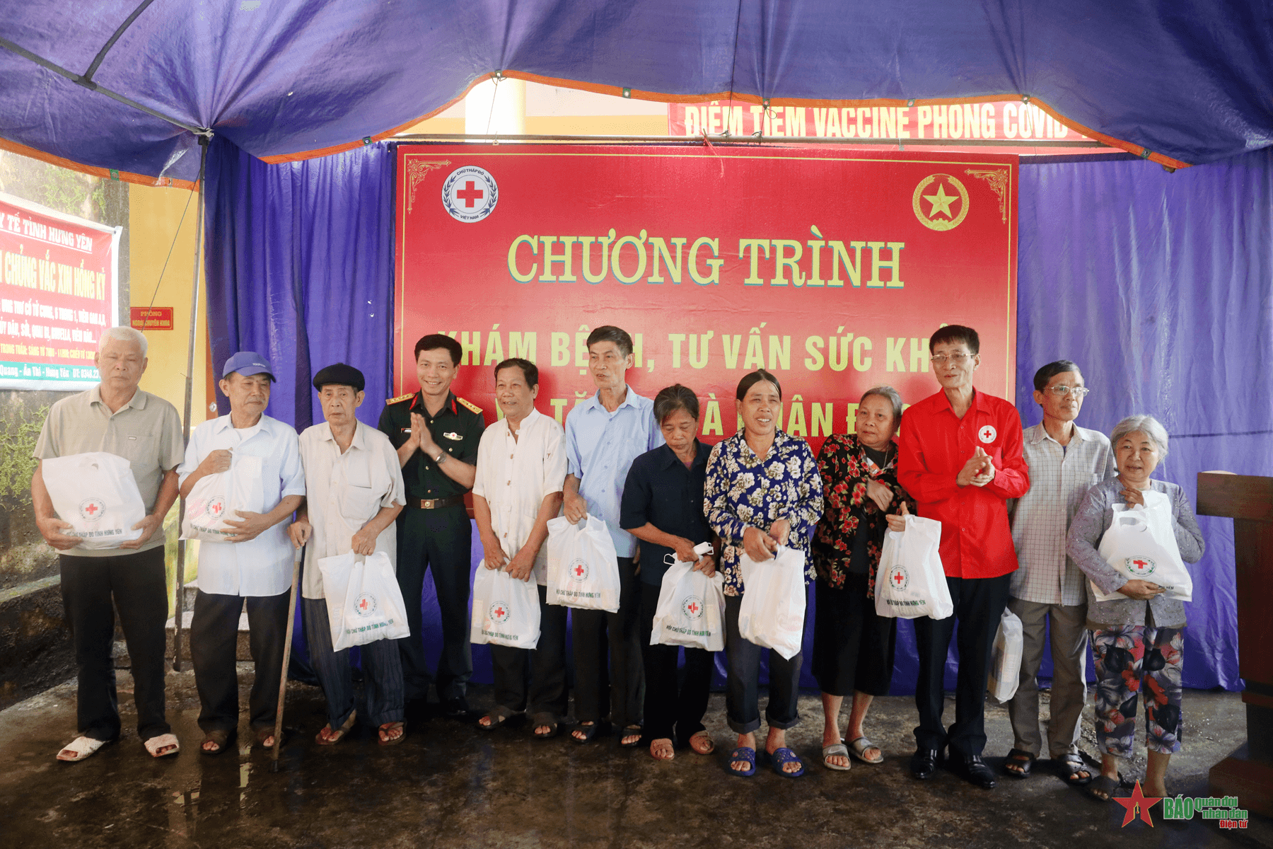 LLVT tỉnh Hưng Yên: Tri ân các gia đình chính sách bằng những việc làm thiết thực