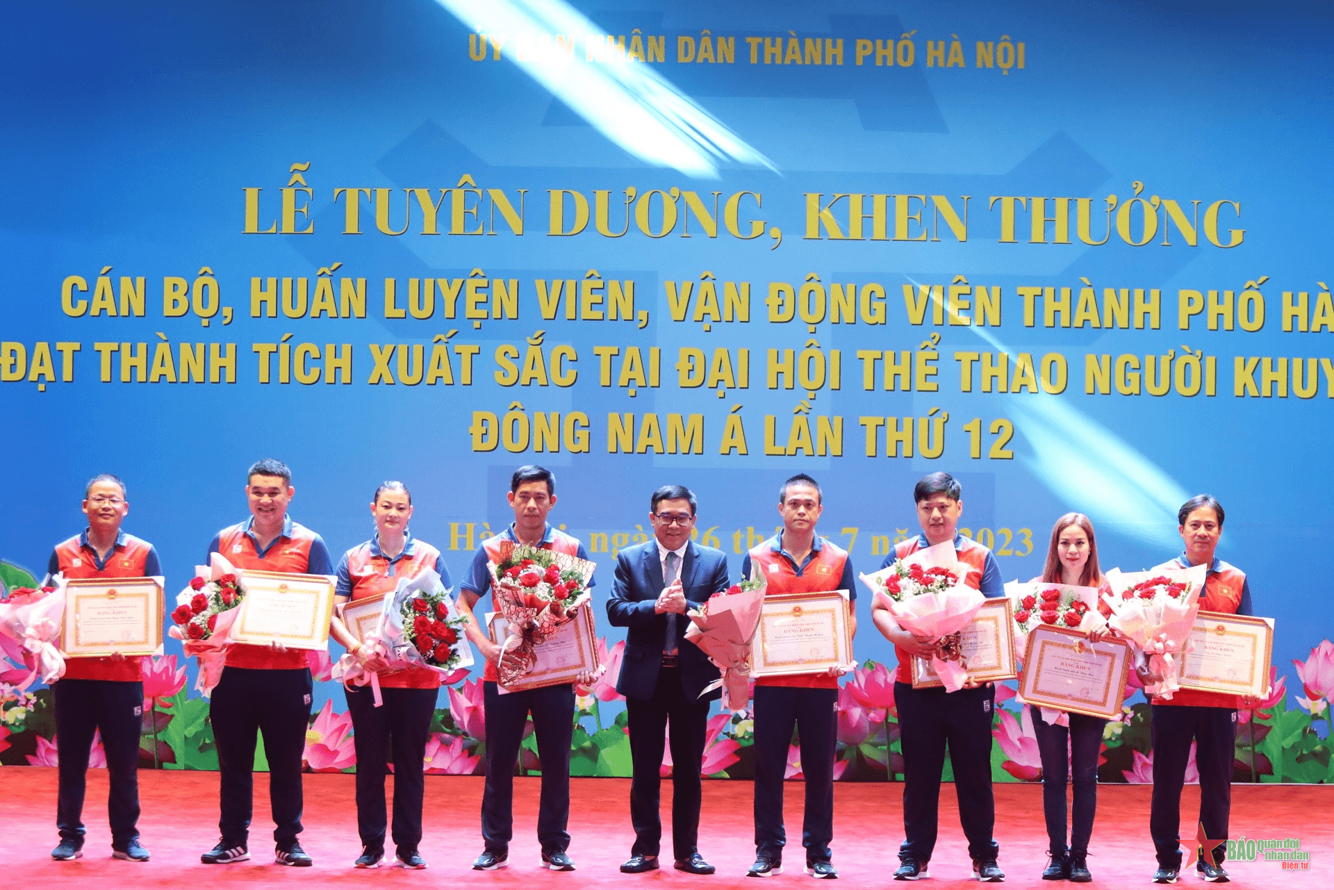 Hà Nội thưởng các huấn luyện viên, vận động viên người khuyết tật xuất sắc hơn 1,3 tỷ đồng
