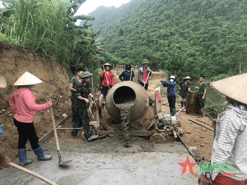 Bộ đội về làng, đường quang ngõ sạch