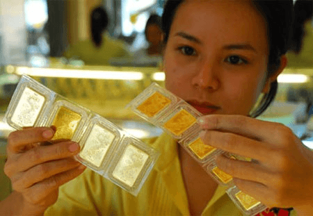 Giá vàng chiều nay (4-8): Bật tăng 200.000 đồng/lượng