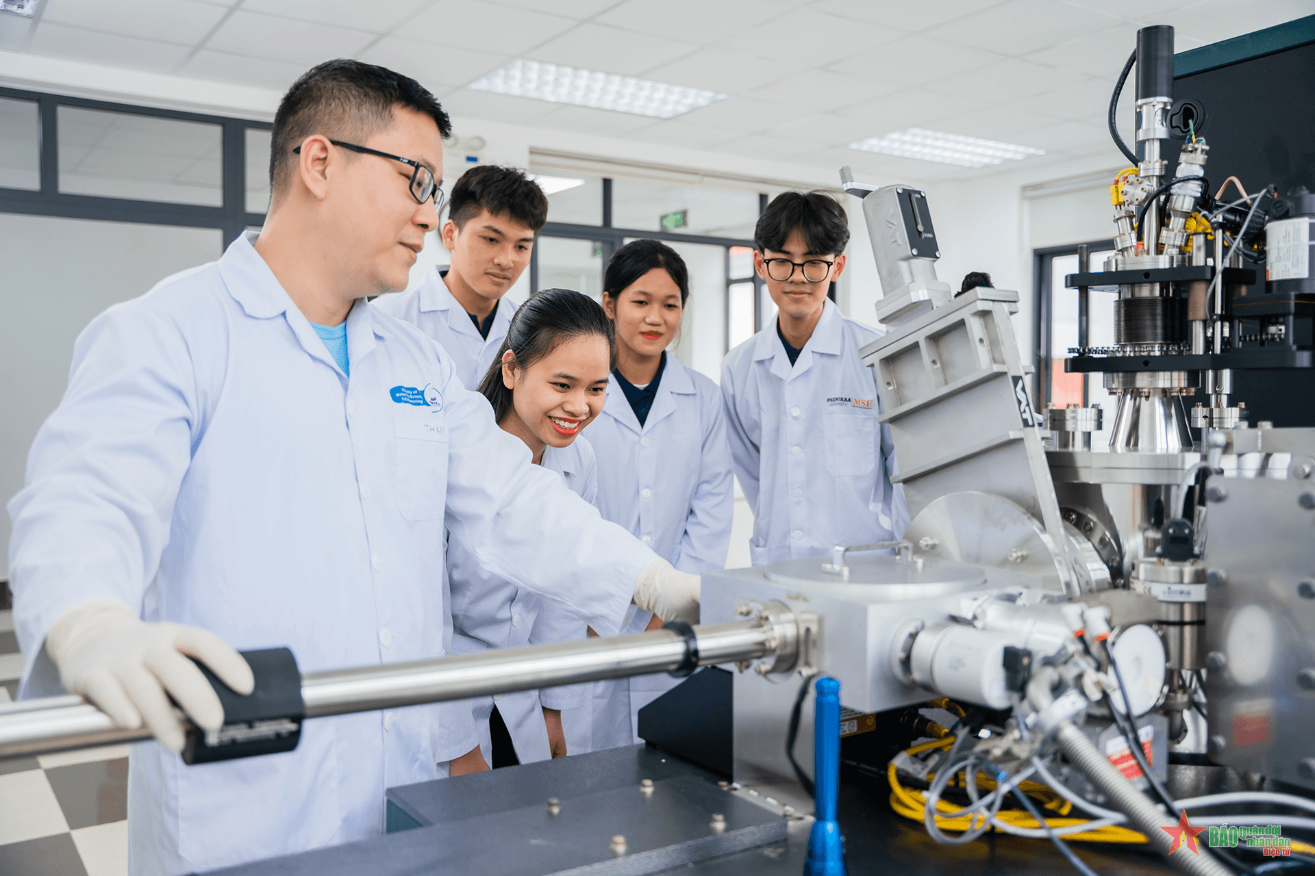 Trường Đại học Phenikaa công bố những ngành đào tạo miễn phí và học bổng sau đại học