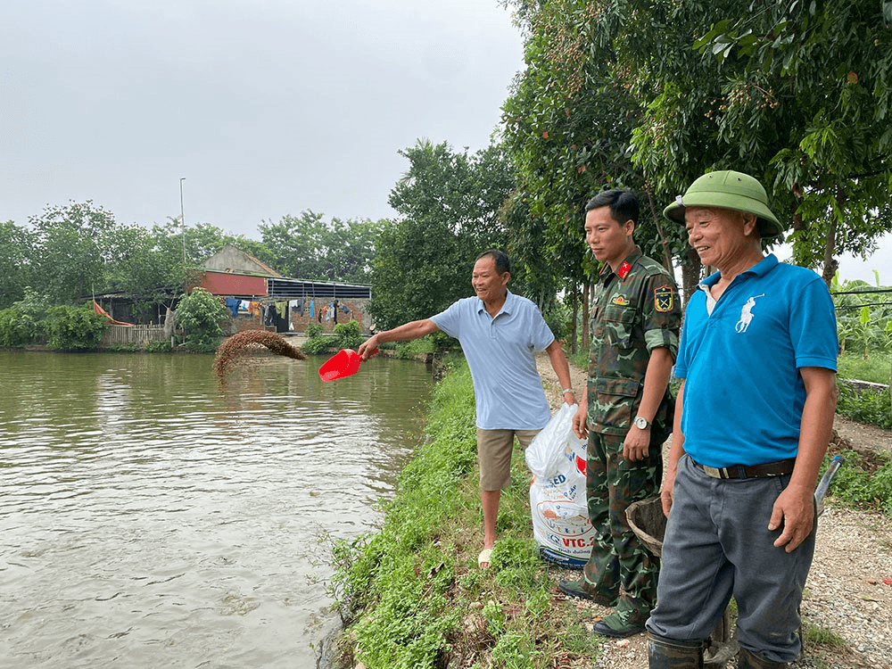 Cựu chiến binh làm giàu từ mô hình vườn-ao-chuồng