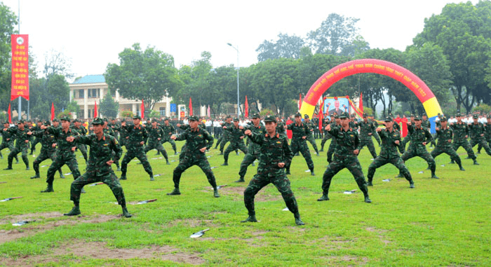 "Ngày hội" vui khỏe của Bộ đội Tăng thiết giáp